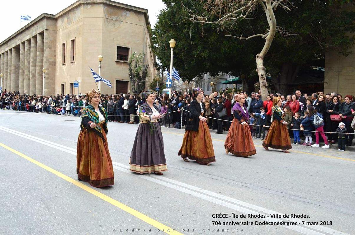 109- Rhodes- Defile Dodecanese grec.JPG